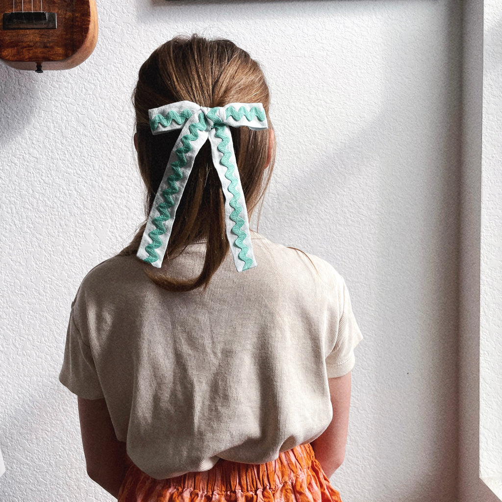 * LIMITED * Loire Bow with ric rac // Betty – Wunderkin Co.